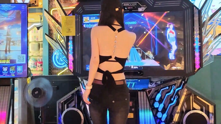 It’s just impossible not to watch…