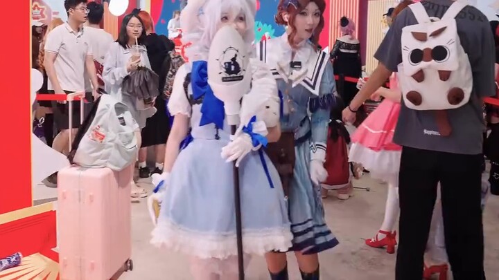 [Social Death Challenge] พบปะผู้คนที่ผ่านไปมาในงานเทศกาลวิดีโอเกมและเต้นรำไปกับ Paradise.. พวกเขามีค