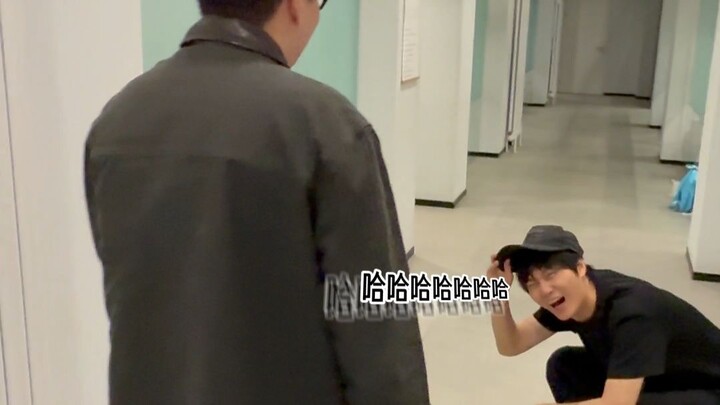 ยิ่งวุ่นวายขึ้นเรื่อยๆ... คุณอยากบอกอะไรกับคนถัดไปบ้าง!!