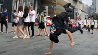 街头展示放大招 炫酷街舞技巧 太强了吧