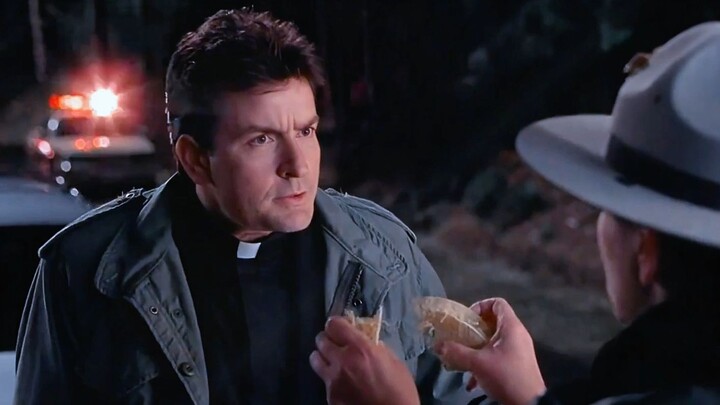 Officer: I freaked out when he pulled out the hot dog!