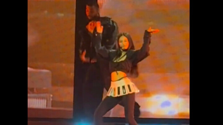 Jennie这首歌编舞好逗哈哈哈哈