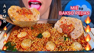 MAKAN INDOMIE BAKSO PEDAS *EATING SPICY MEATBALL NOODLES ASMR Sounds