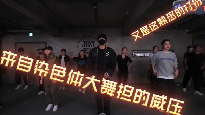 [Prince Hao] Just how many dances have you been hiding from us, you little rascal?!