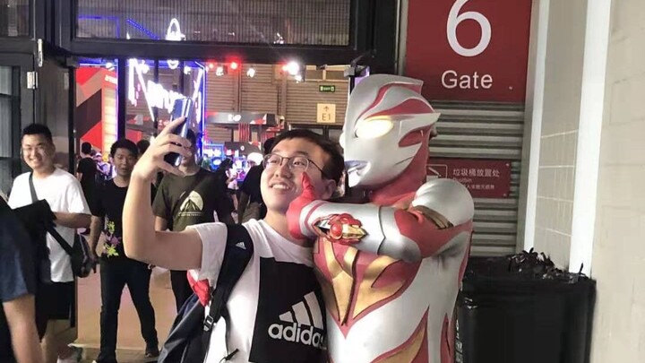 China JOY 2019 Perjalanan Impian Ultraman Saya