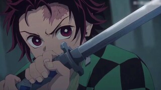 Lu Xiaocao | Super seru! Kimetsu no Yaiba OP "Red Lotus", gadis bass memainkannya dengan penuh seman