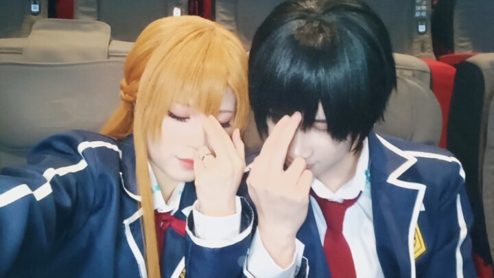 [Tongya] Went to the movies and got told by a passerby that her “concentration” was too high!