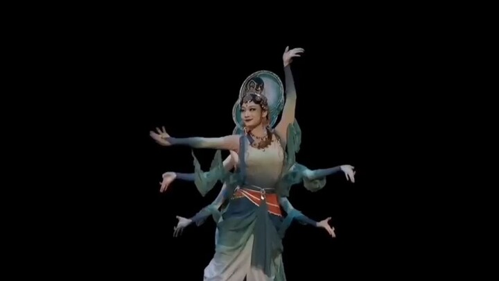 Dunhuang Classical Dance "Kalavakinga"