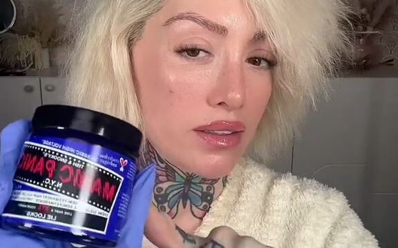 I only wanted to neutralize the yellow tones in my hair, but unexpectedly…