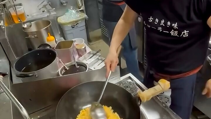 I love fried rice with egg