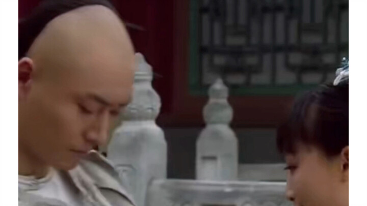 Banyak orang mengatakan bahwa Meng Jingxian menghajar Huanbi, tetapi dari hasil akhir justru Huanbi 