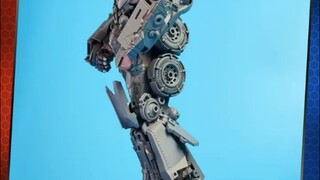 ut三部曲擎天柱，高30cm，搬运微博朱雀68