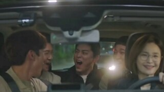 “颂华妈妈和她的四个儿子”