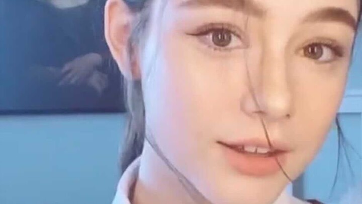มาโรงเรียนกับนางฟ้ารัสเซีย Dasha กันเถอะ!