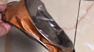 狗子：捂住嘴不能让自己哭出声音