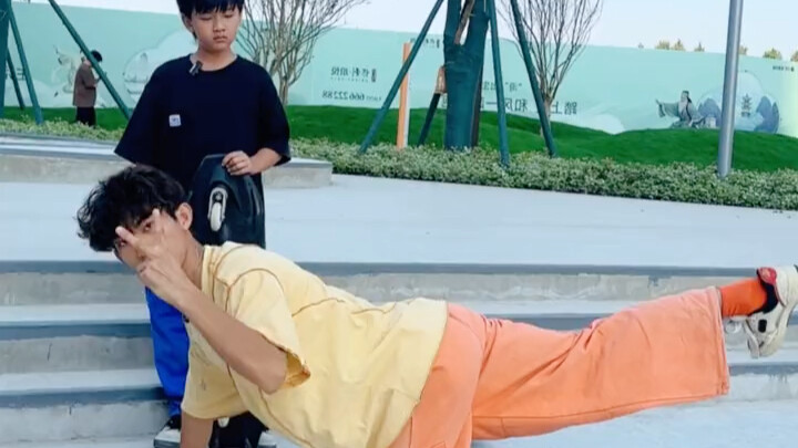 สามขั้นตอนสอนคุณว่าจะทำอย่างไรเมื่อล้ม