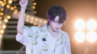 Big Dancer đã nhảy liên tục 12 bài hát trong một chương trình tạp kỹ! Ai mà phấn khích thế (drama bo