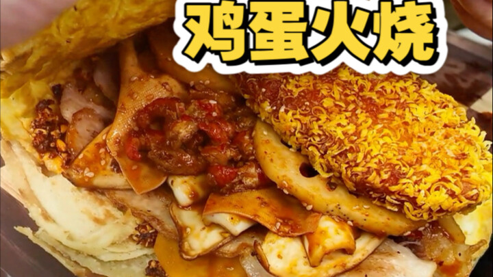 Bánh kẹp trứng chiên ăn thả ga!