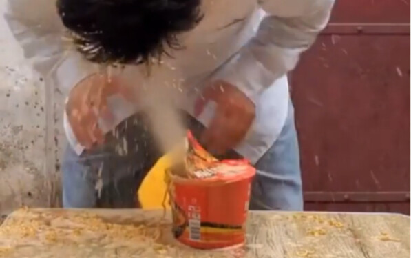 Instant Noodles, Face Wash