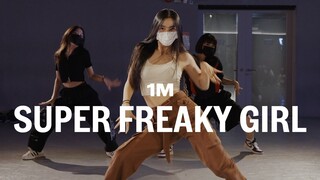 Nicki Minaj - Super Freaky Girl / Learner's Class