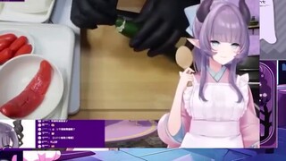 Pikiran yang penuh dengan sampah kuning! Gadis seksi di bawah tersenyum saat melihat juru masak meng