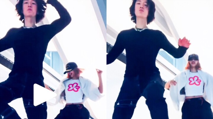 YG’s dance line is here again—so cool! Lee Seung-hoon × LISA