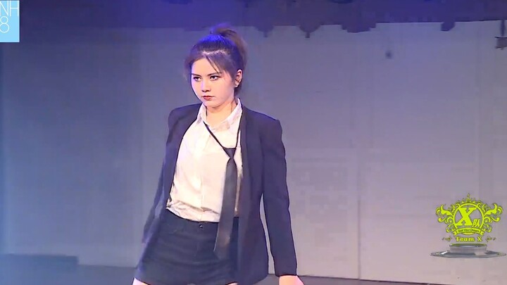 【SNH48-陈琳】西装OL大长腿