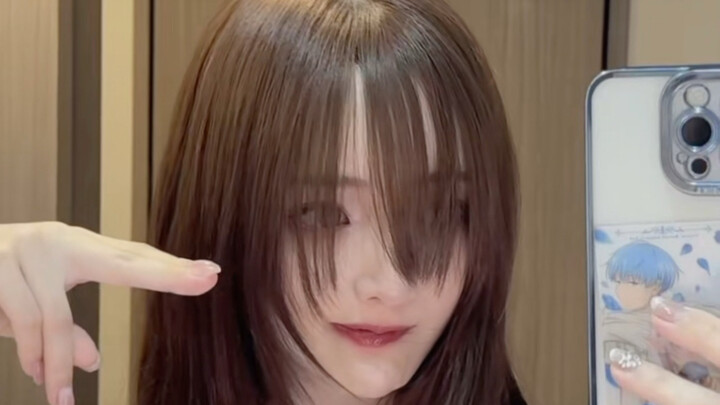 Getting a haircut (≧∇≦) Like it?