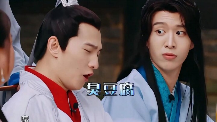 Phạm Sùng Sùng và Dương Dương vừa đẹp trai lại còn thông minh.