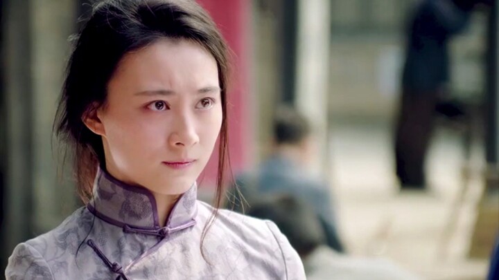 Di dunia ini masih ada kehangatan; dahulu sang gundik terkenal kini mencari nafkah dengan kerja kera