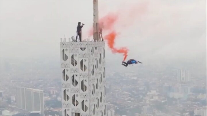 معزوفة صغيرة تتحدى السماء