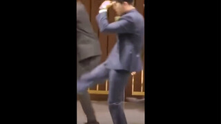WBG拿下四号种子后，丹尼舞姿激情献舞