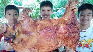 หมูหันหนังเหนียว10กิโล เนื้อนุ่มนํ้าจิ้มอร่อย กินกับน้อง3คน...