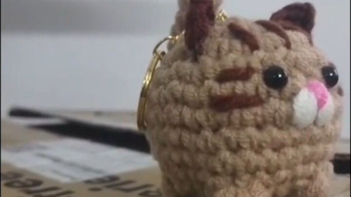 cute little cat crochet keychain