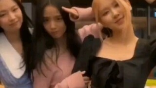 四选一你选谁