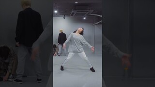 into the unknown❄️❄️ #woominjang #choreography
