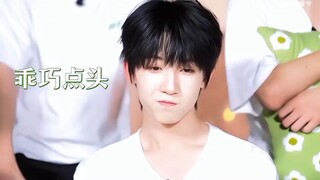 Ảnh ngại kìa YangBoWen 😆