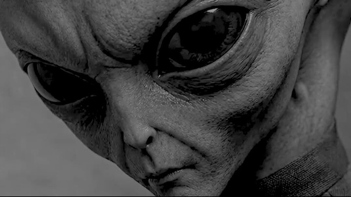 "Skinny Bob" Restaurado: Real ou o Maior CGI da História? 👽🛸