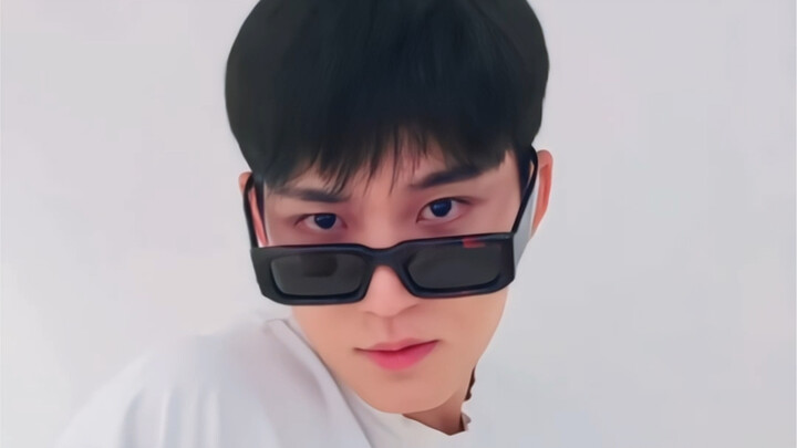 【Kim Min-gyu】Chú cún được vuốt ve, mùi cún con tràn ra cả màn hình rồi～