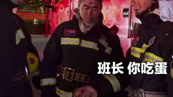 消防员出警结束后班长怒了，结尾让人瞬间破防