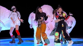MEOVV HANDS UP challenge