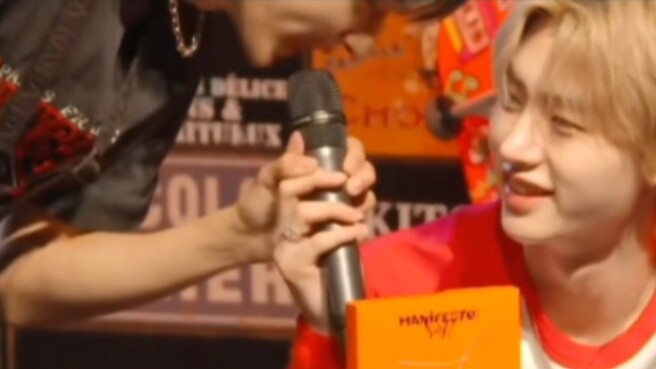 แหวนแต่งงานแต่ผู้ชายตลก
