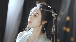 เมื่อเทพธิดาผู้โดดเดี่ยวและเก็บตัวถูกดึงลงมาจากแท่นบูชา｜"ถ้าฉันรู้ว่านี่จะเป็นจุดจบ เราก็คงไม่ต้องเจ