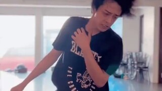 [Taisuke Shinhara] IG quick shot of a wife who can dance