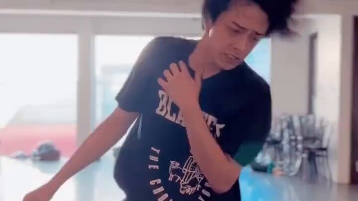 [Taisuke Shinhara] Ảnh chụp nhanh của cô vợ biết nhảy trên IG