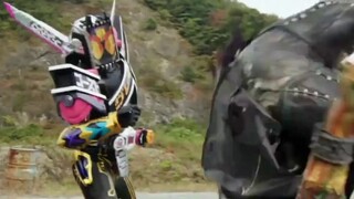 [32] Heisei's awesome sword! Hey! sei! Hey! sei!