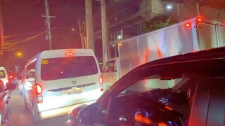 最讨厌星期五。每晚都特别塞车