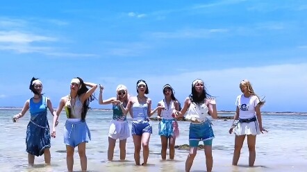 ชายหาดมีไว้สำหรับเต้นรำ 230830 XG ชายหาดมีไว้สำหรับเต้น