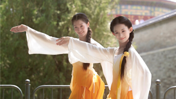 Panasonic listens to the wind, and inherits the style from my teacher, classical dance of the Han an