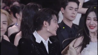 大脑疯狂脑补《四个人一出大戏》